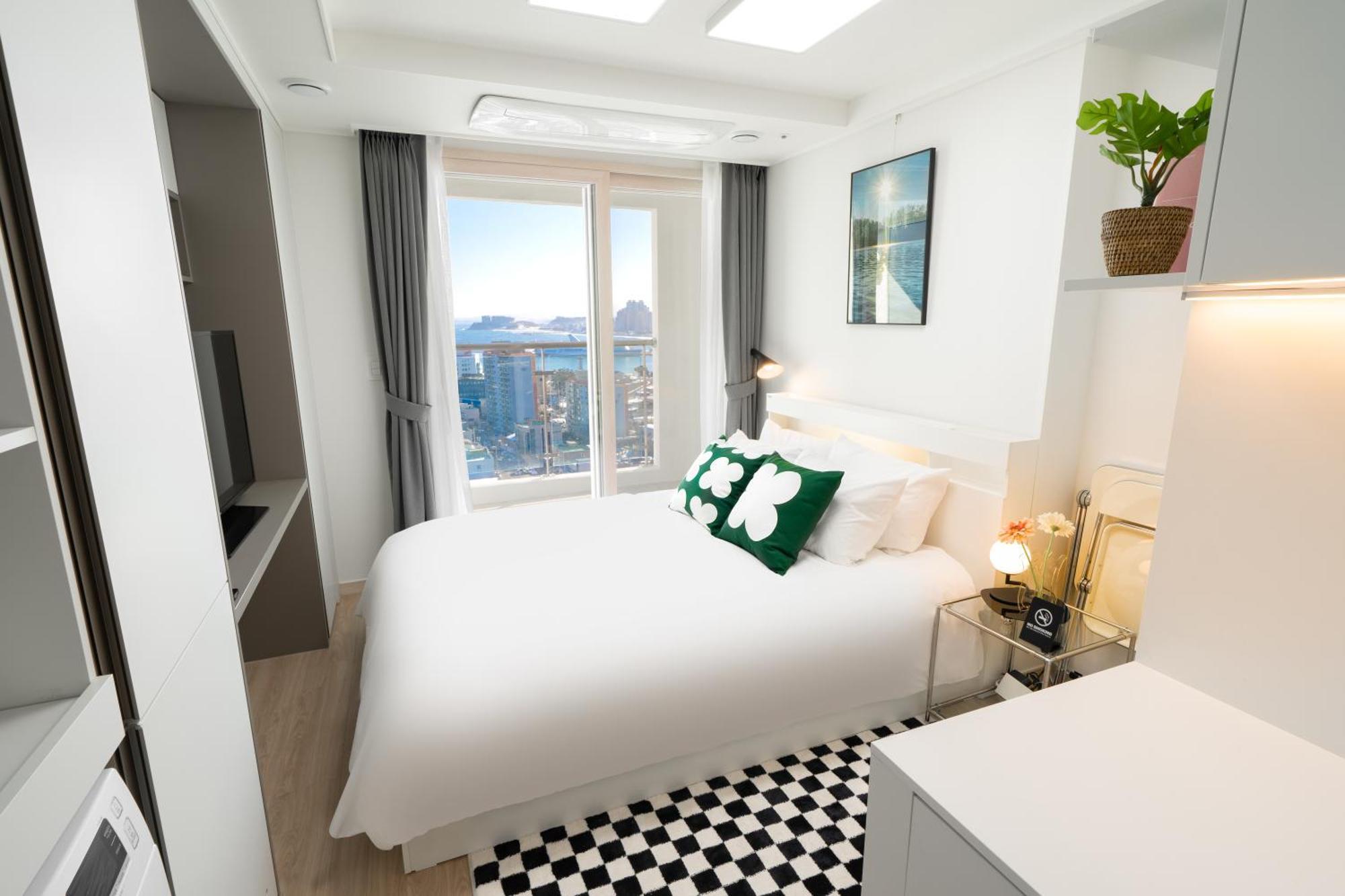 Urbanstay Sokcho Deungdae Beach מראה חיצוני תמונה